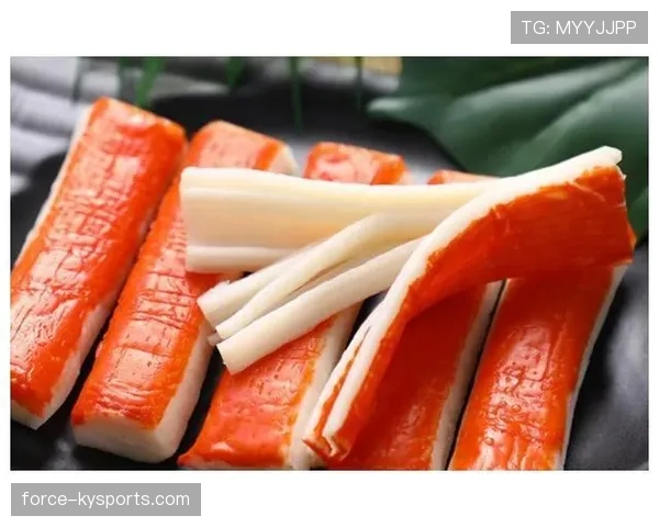 柳雅慧训练完直接啃生鸡胸肉,这自律我真看傻了 柳雅慧训练完直接啃生鸡胸肉,这自律我真看傻了